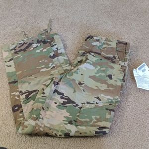 Brand new army top and bottom uniform